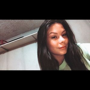 Meet your Posher, Isabella